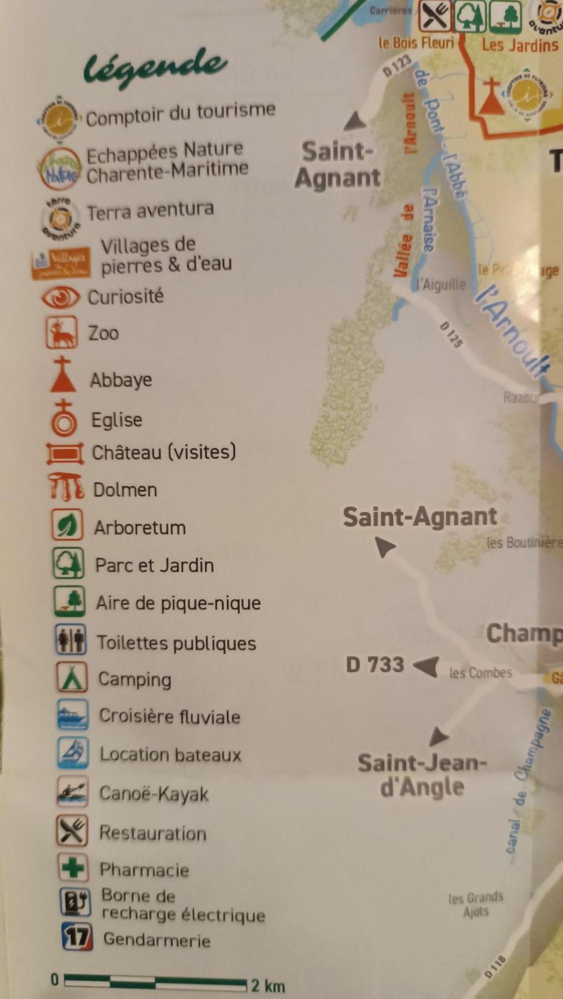 Meuble De Tourisme Petit Chail Saint Savinien Exterior foto